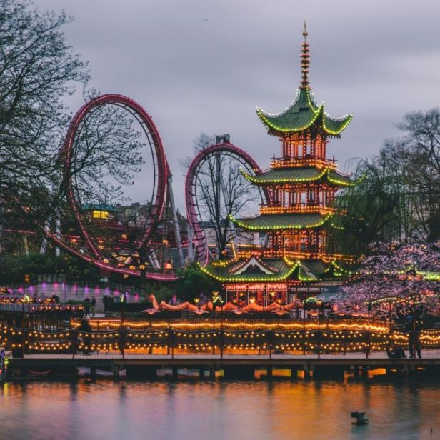 tivoli_foraar_01_thomas_hoyrup_christensen